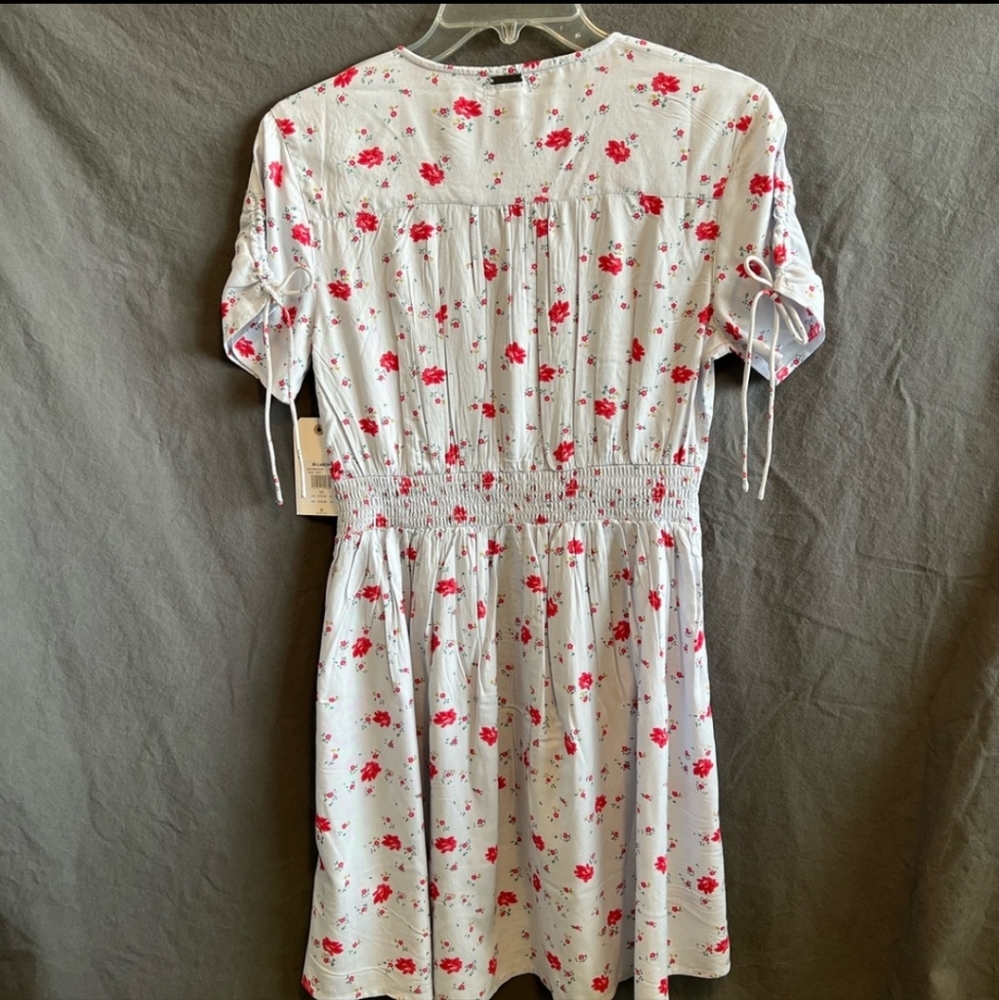 NWT Billabong Twirl Twist Floral Dress - Picture 2 of 13